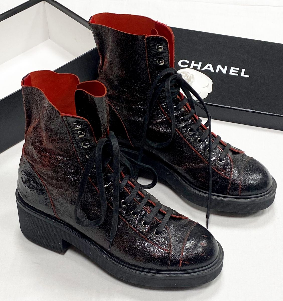 Ботинки Chanel размер 38.5 цена 43 834 руб
