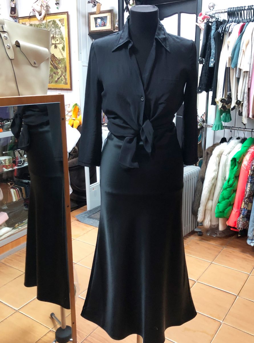 Юбка Totem размер 36 цена 6 262 руб
Блузка Prada размер 42 цена 7 828 руб