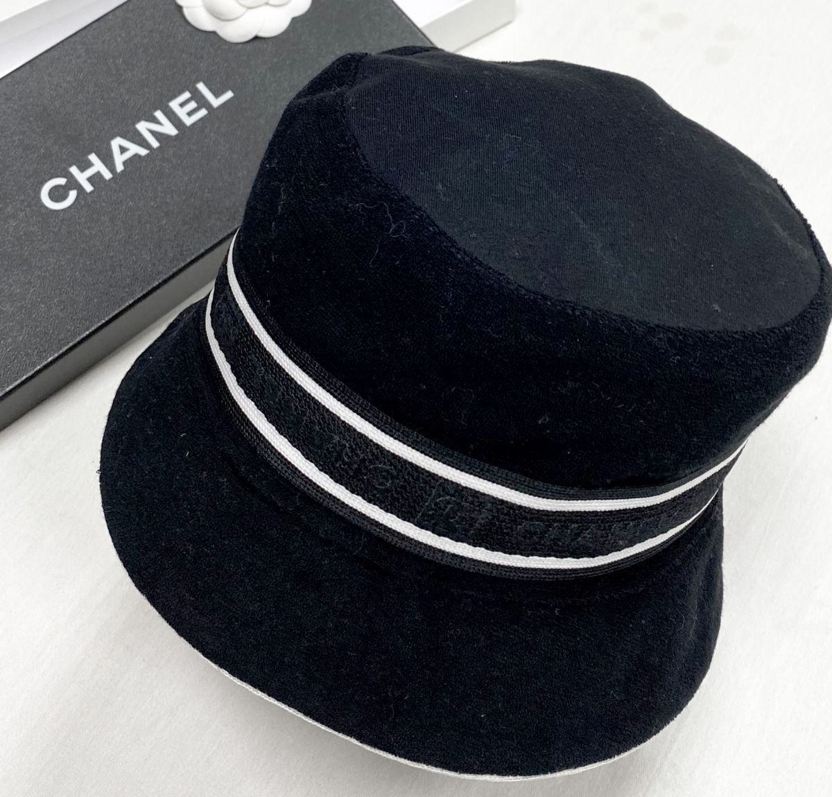 Панама Chanel цена 10 959 руб