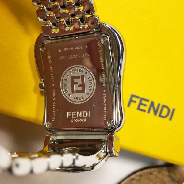 Часы FENDI 