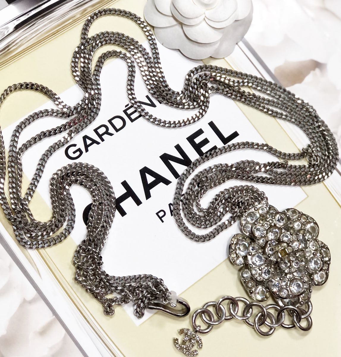 Колье / камни/ Chanel цена 109 585 руб
