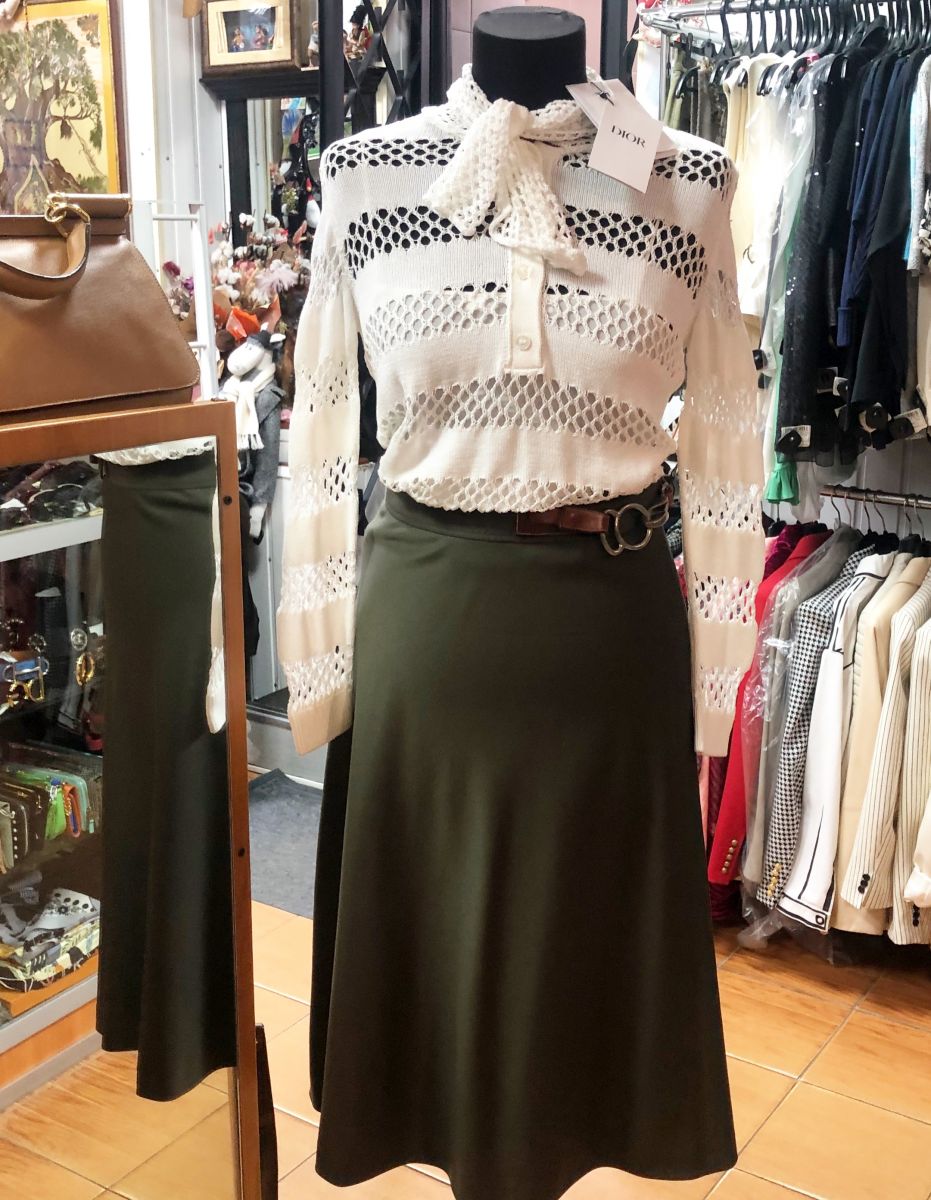 Кофта Christian Dior размер 36 цена 25 048 руб/ с биркой/ Юбка Ralph Lauren размер 6 цена 10 959 руб