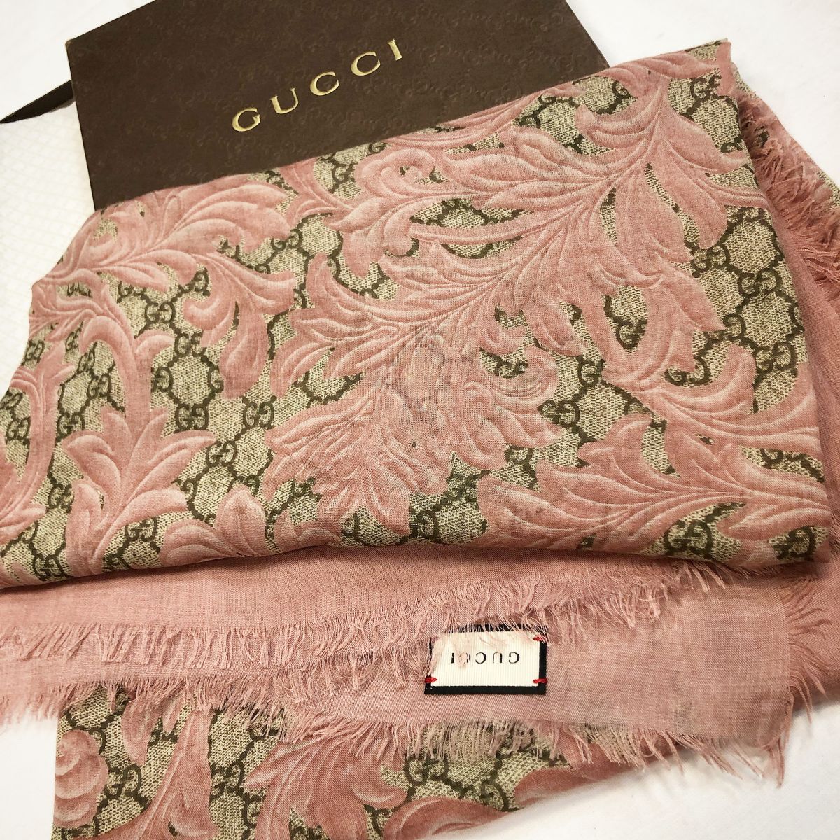 Платок Gucci размер 140/140 цена 18 463 руб 
