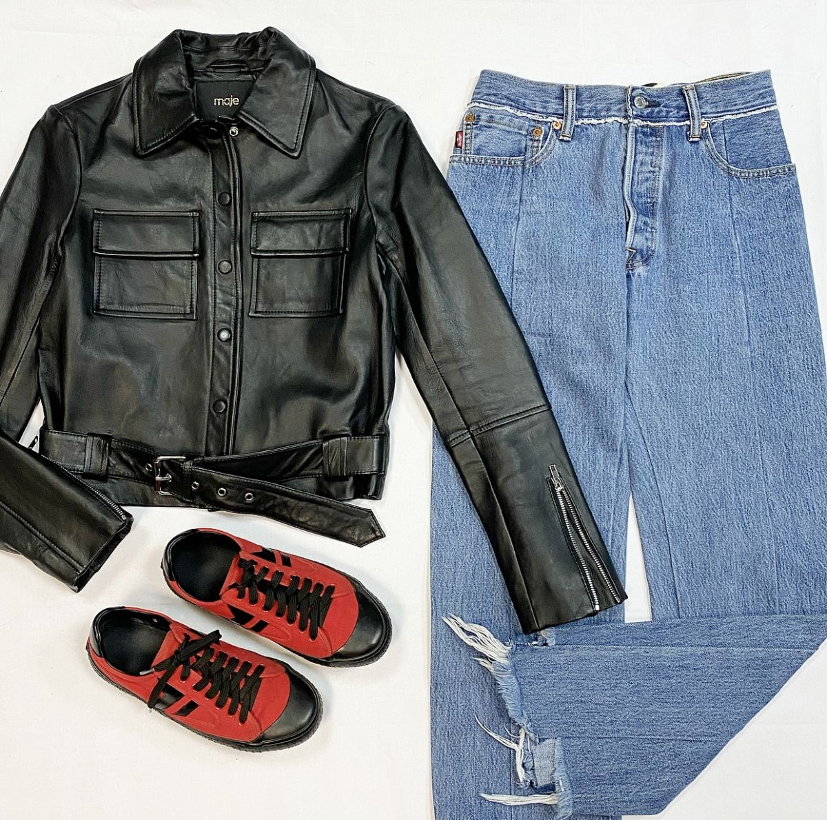 Куртка / кожа / Maje размер 38 цена 15 385 рубДжинсы Vetements Levi’s размер S цена 10 770 рубКеды Celine размер 38 цена 7 693 руб