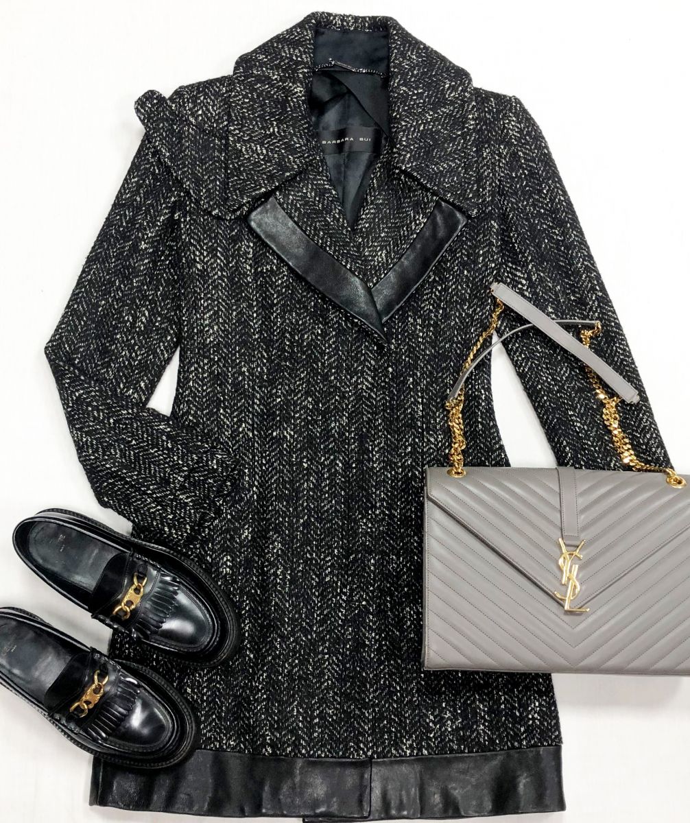 Пальто Barbara Bui размер 36 цена 12 524 руб
Лоферы Celine размер 38 цена 31 310 руб
Сумка Saint Laurent