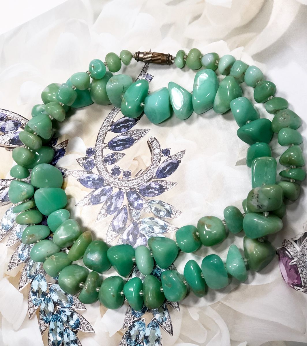 Бусы цена 7 828 руб
