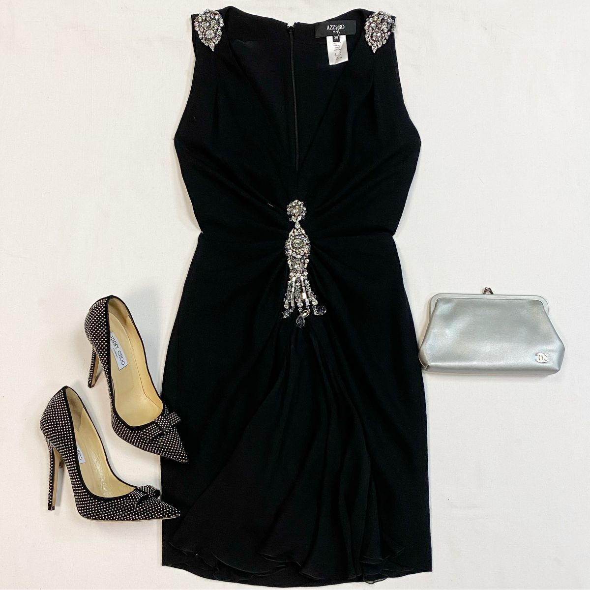 Платье/камни/ Azzaro размер 38 цена 10 770 рубТуфли Jimmy Choo размер 38 цена 12 308 рубКлатч Chanel