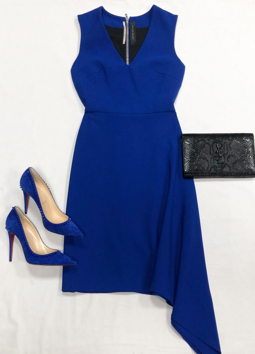 Платье Roland Mouret размер 40 цена 15 655 руб
Туфли LOUBOUTIN размер 37 цена 9 393 руб
Сумочка Saint Laurent