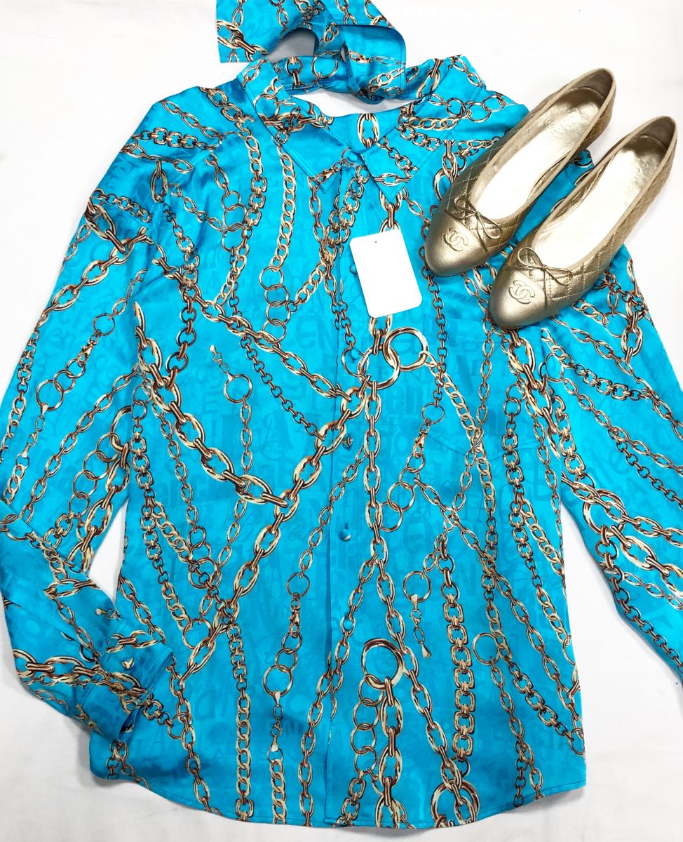 Блузка Balenciaga размер 38 цена 31 310 руб/ с биркой/Балетки Chanel размер 42 цена 54 793 руб