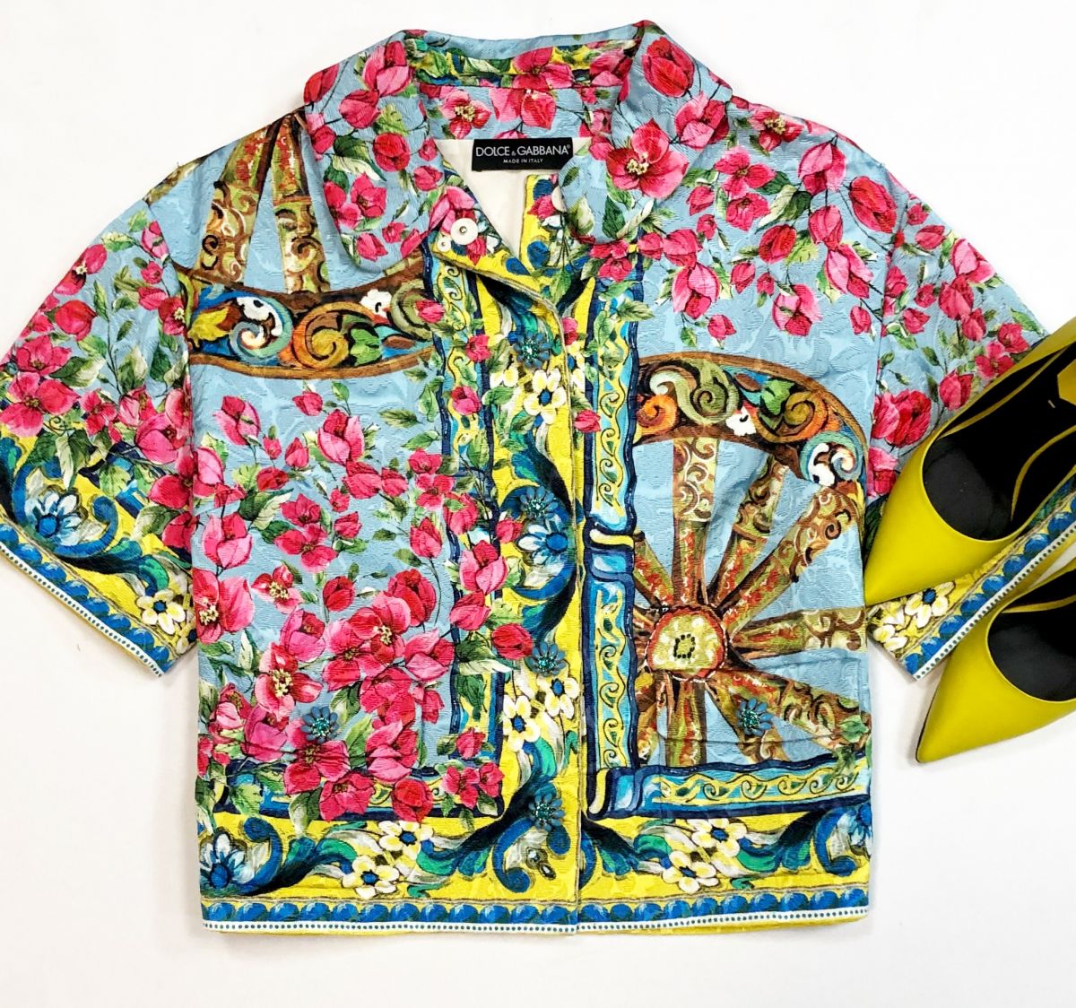 Жакет/камни/ Dolce Gabbana размер 42 цена 23 078 рубТуфли Fendi размер 36 цена 15 385 руб