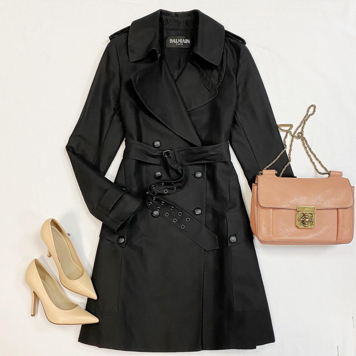 Плащ Balmain размер 42 цена 46 155 рубТуфли Celine размер 36.5 цена 18 462 рубСумка Chloe