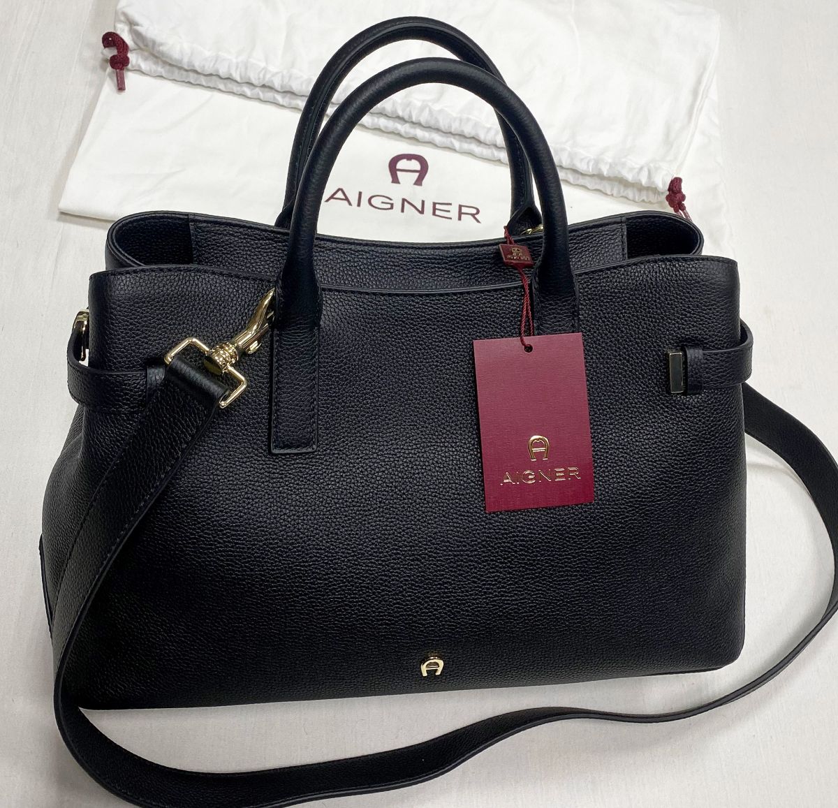 Сумка Aigner размер 35/23 цена 62 620 руб / новая с биркой/