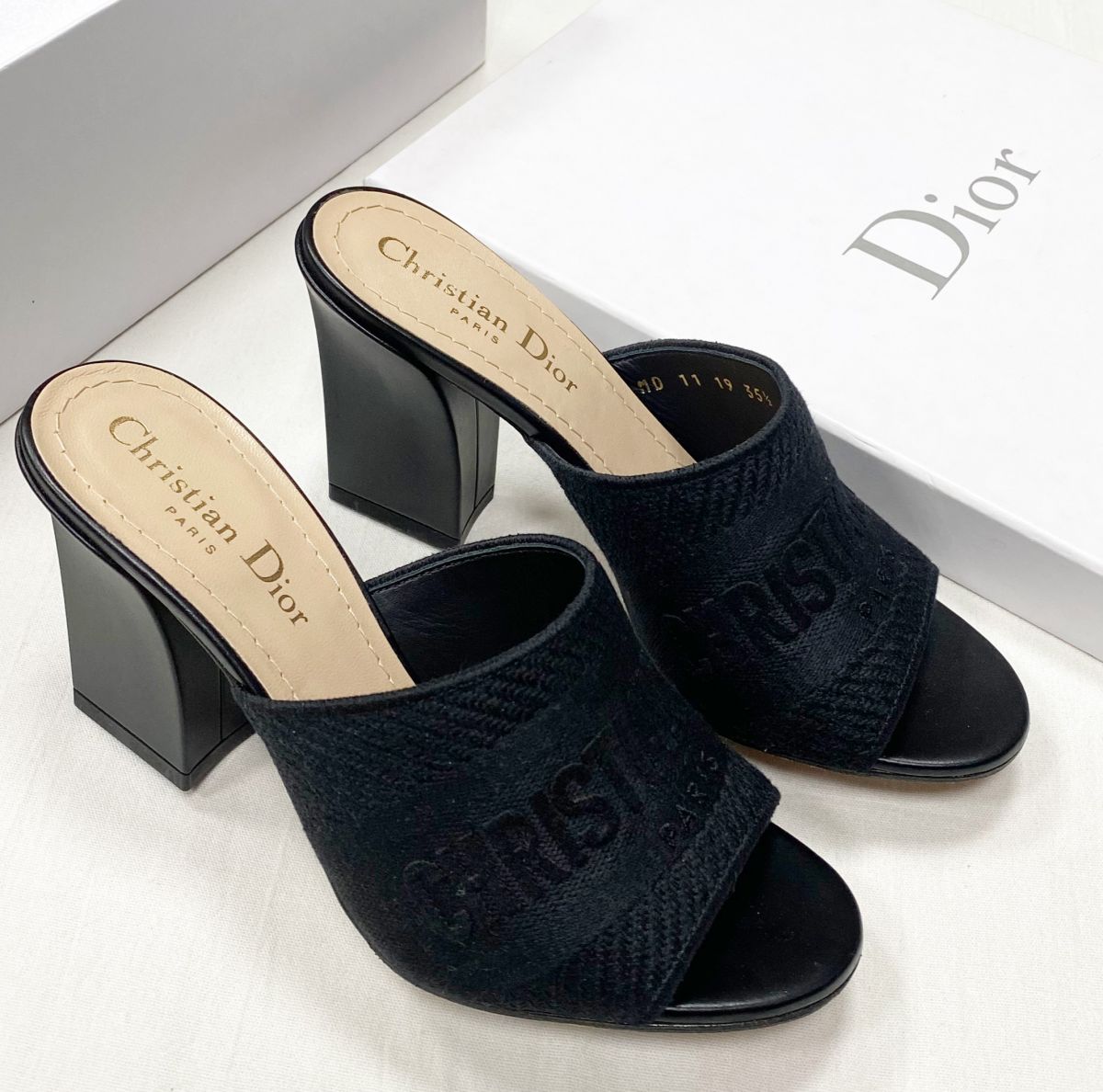 Сабо Christian Dior размер 35.5 цена 39 138 руб