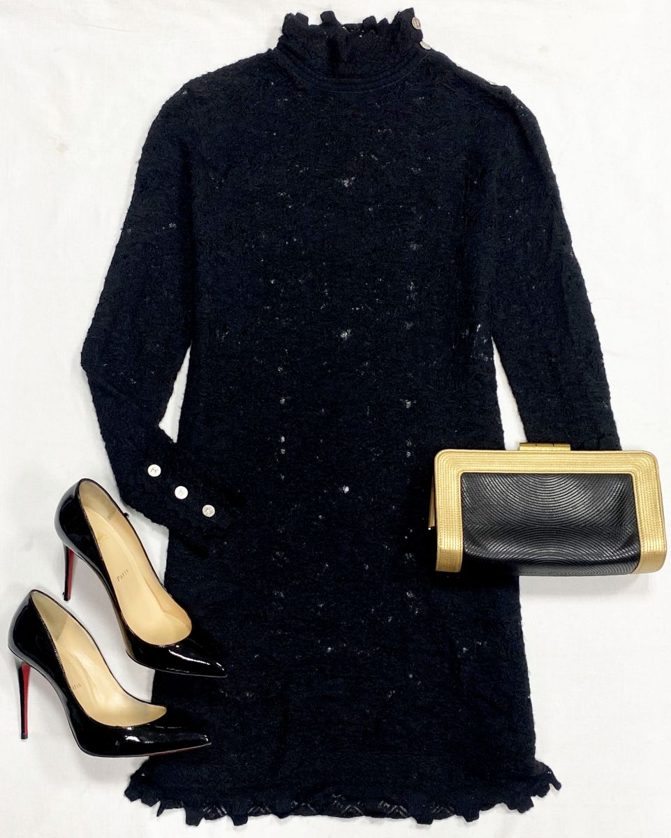 Платье Chanel размер 36 цена 62 620 руб
Туфли Louboutin размер 38.5 цена 15 655 руб
Клатч Chanel 