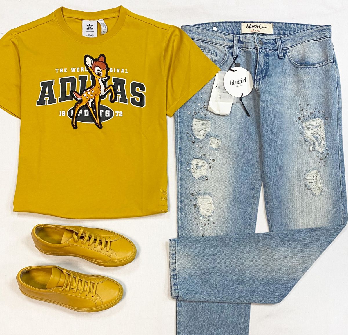 Футболка Adidas размер 46 цена 4 616 руб
Джинсы Blumarine размер 42 цена 4 616 руб/с биркой / 
Кеды размер 36 цена 7 693 руб