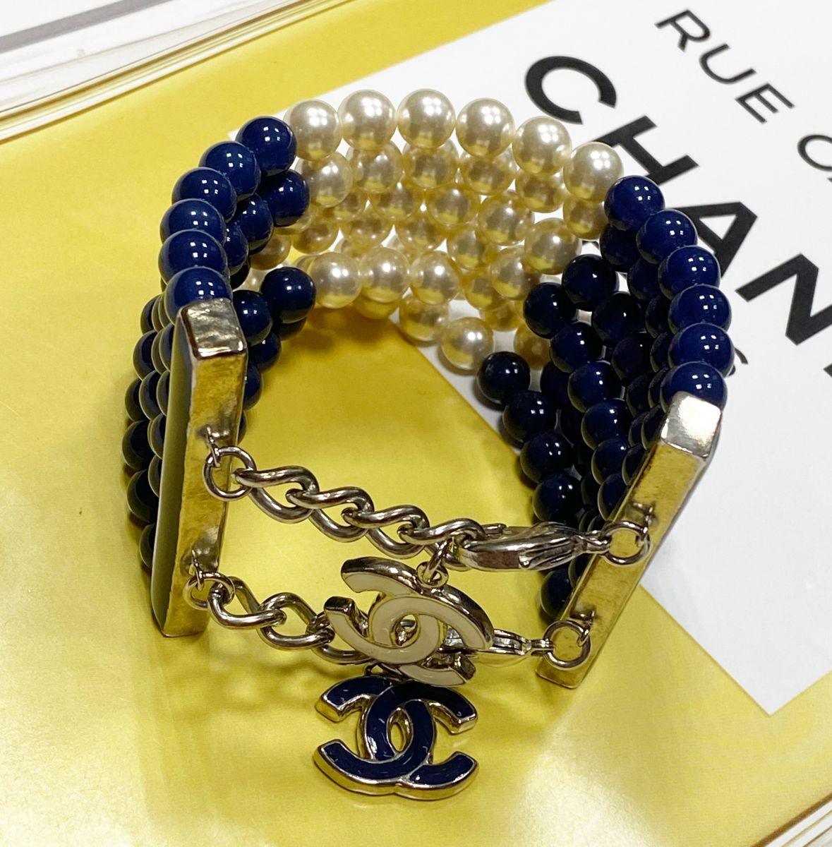 Браслет Chanel цена 78 275 руб