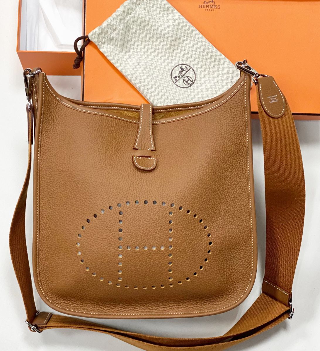 Сумка Hermès Evelyne размер 29/30/8 цена 391 375 руб / новая / упаковка /