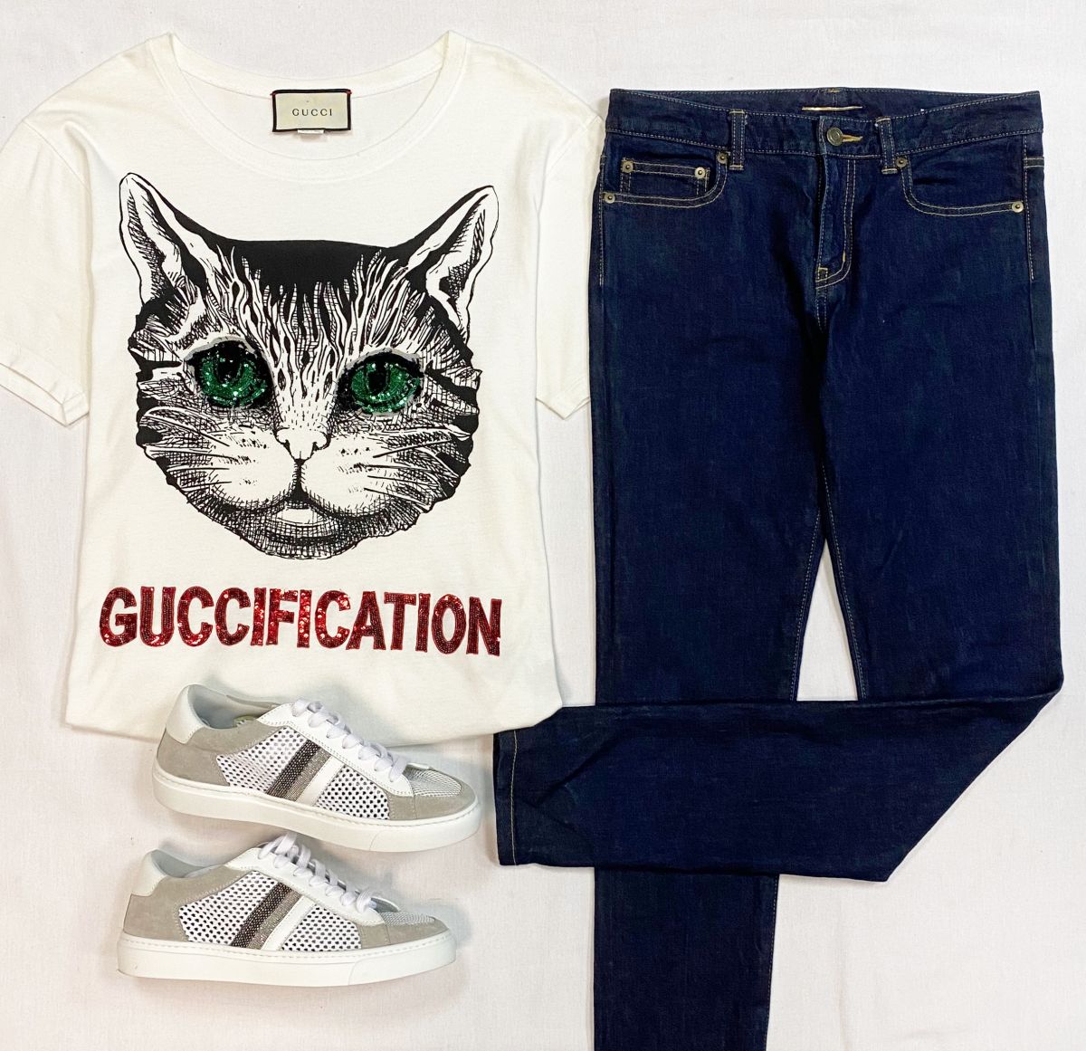 Футболка /пайетки/ Gucci размер S цена 13 847 руб
Джинсы Saint Laurent размер S цена 7 693 руб
Кеды Fabiana Filippi размер 38 цена 35 385 руб 