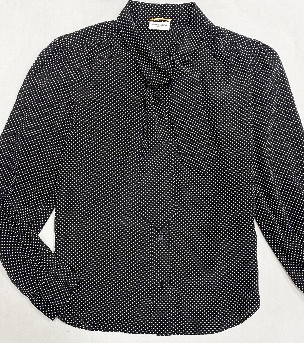 Блузки Saint Laurent размер 36/38 цена по 31 310 руб 