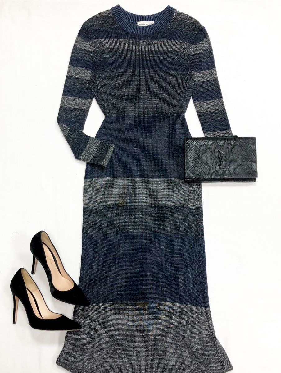 Платье/ люрекс/ Sonia Rykiel размер L цена 7 828 руб
Туфли Gianvito Rossi размер 37 цена 23 483 руб
Сумка Saint Laurent