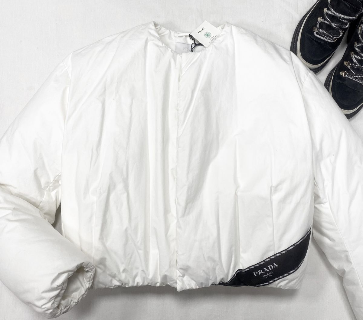 Пуховик Prada размер S цена 93 930 руб / с бирками /