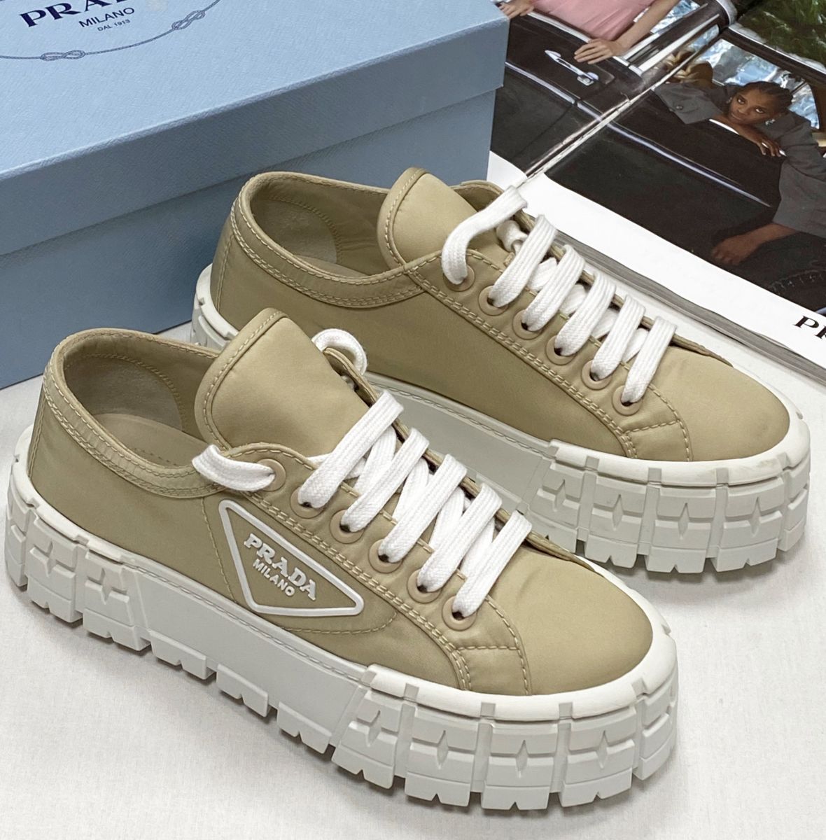 Кеды Prada размер 37 цена 31 310 руб
