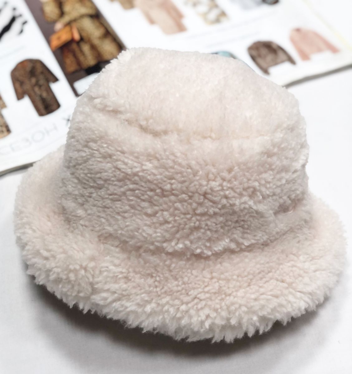 Шапка цена 2 348 руб
