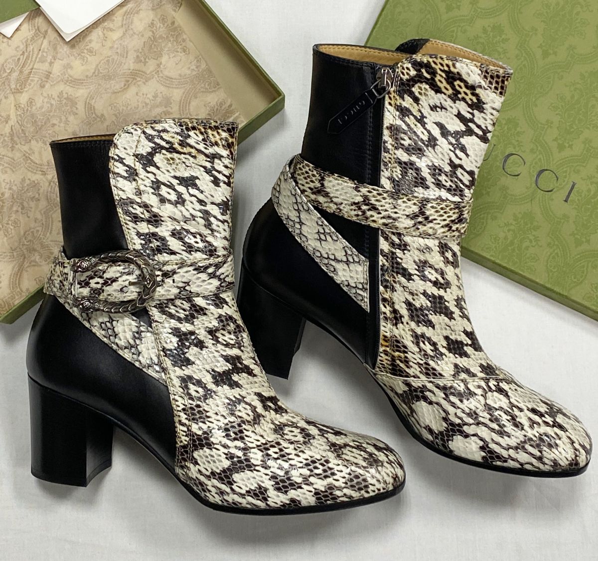 Ботильоны /питон/ Gucci размер 40 цена 23 483 руб
