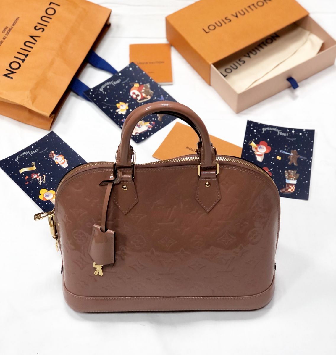 Сумка LOUIS VUITTON цена 92 310 руб