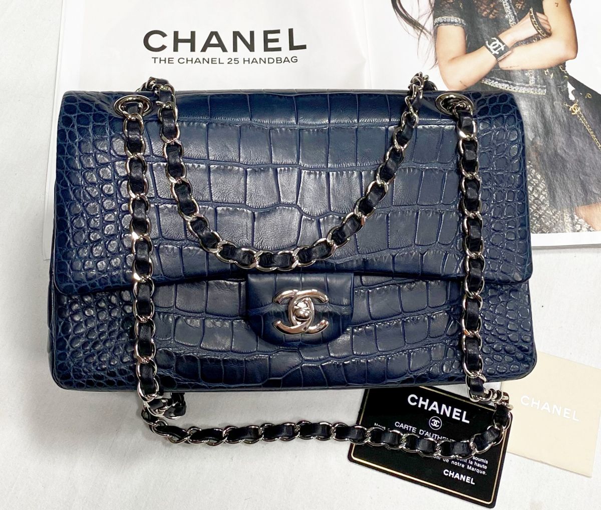 Сумка / крокодил / Chanel размер 25/15 цена 1 174 125 руб / карточка /