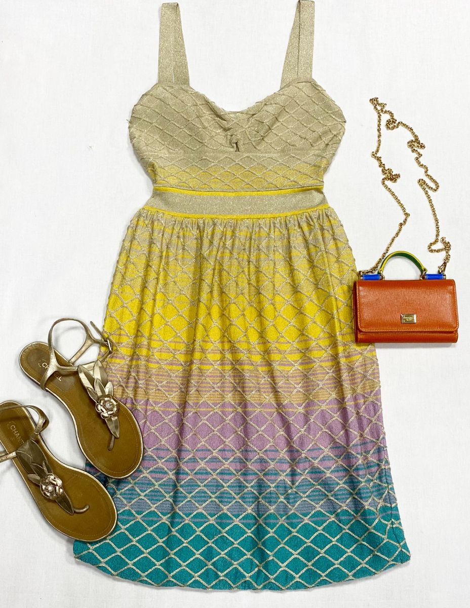 Сарафан/ люрекс/ Missoni размер 42 цена 10 959 руб
Босоножки Chanel размер 39.5 цена 31 310 руб
Сумочка Dolce Gabbana 