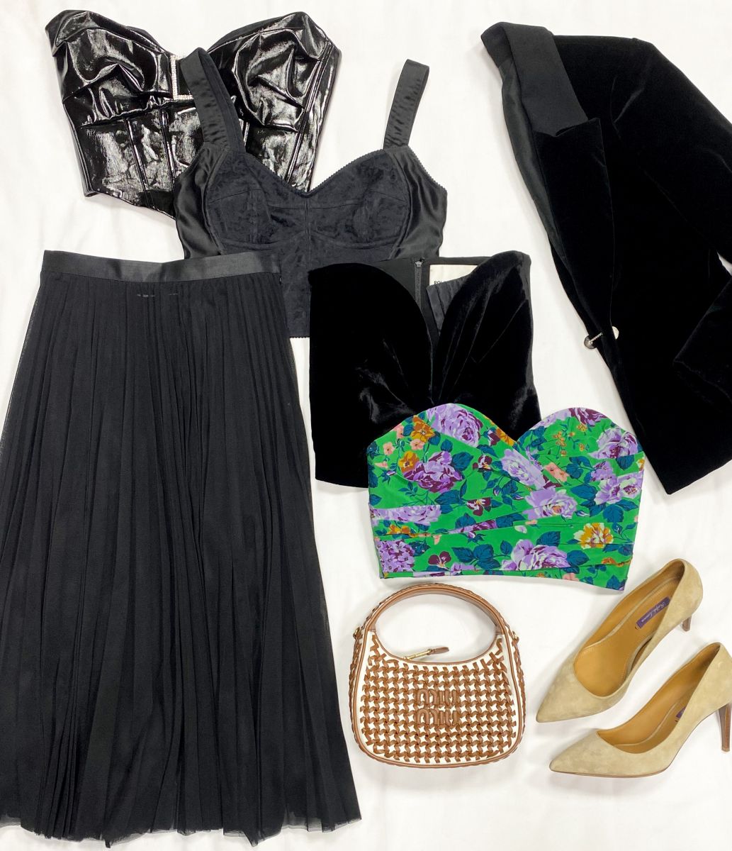 Топы Roziecorsets/ Dolce Gabbana/ Roland Mouret / Alessandro Rich размер 38/42 цена от 10 959 руб до 15 655 руб
Юбка Junya Watanabe размер S цена 10 959 руб
Туфли Ralph Lauren размер 40 цена 14 090 руб
Сумка Miu Miu 
