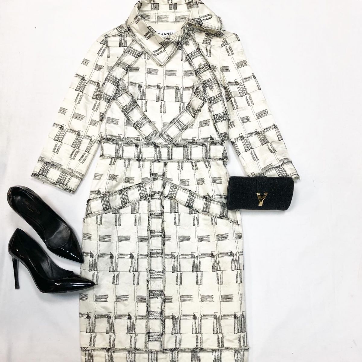 Платье Chanel размер 36 цена 61 540 руб Туфли Saint Laurent размер 37.5 цена 7693 руб Клатч YSL