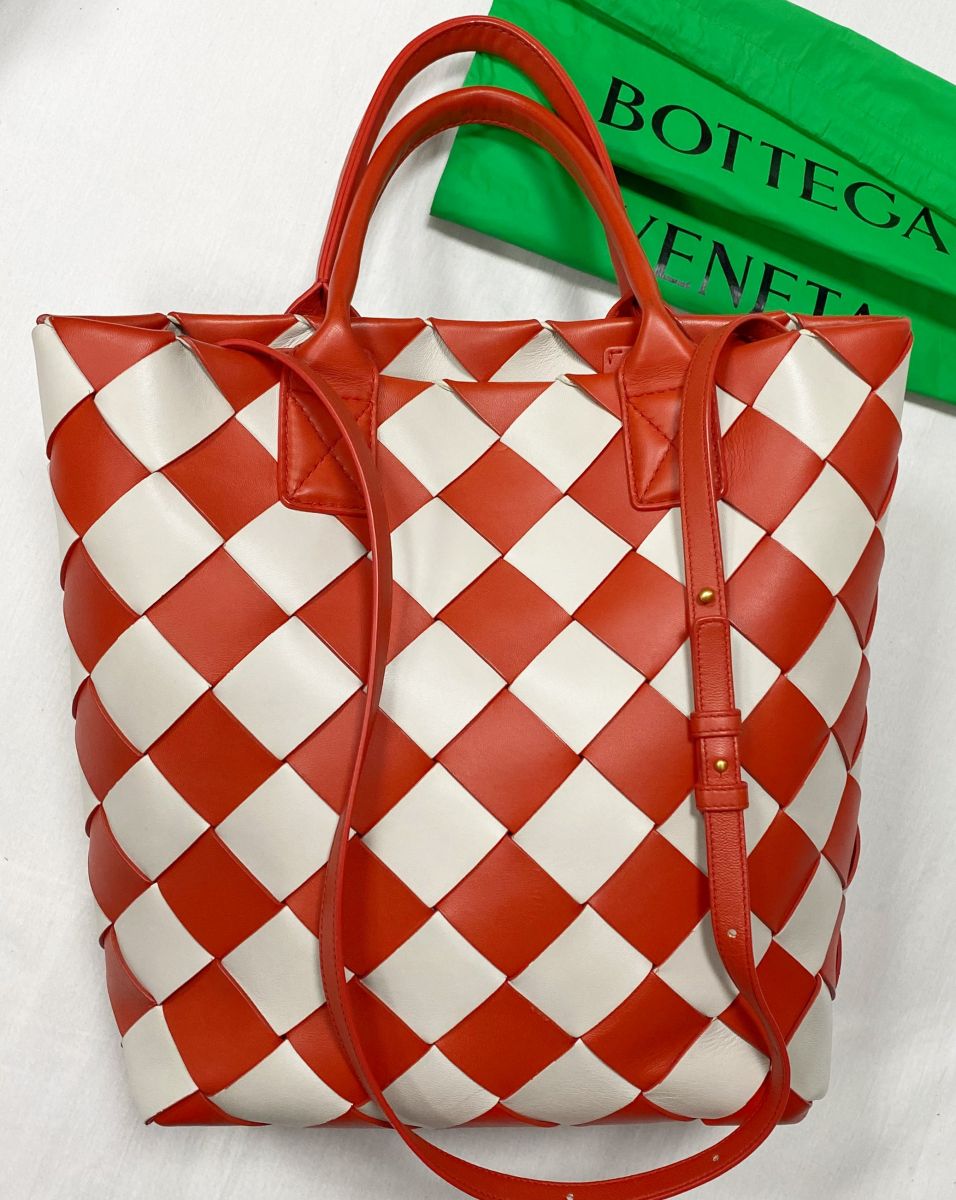 Сумка Bottega Veneta размер 30/35 цена 93 930 руб