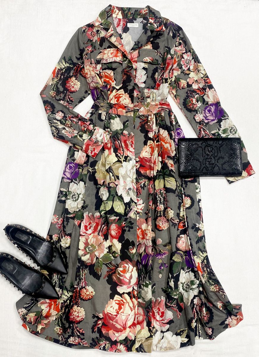Платье Dries Van Noten размер 38 цена 23 483 руб
Балетки Valentino размер 36 цена 15 655 руб
Сумочка Saint Laurent 
