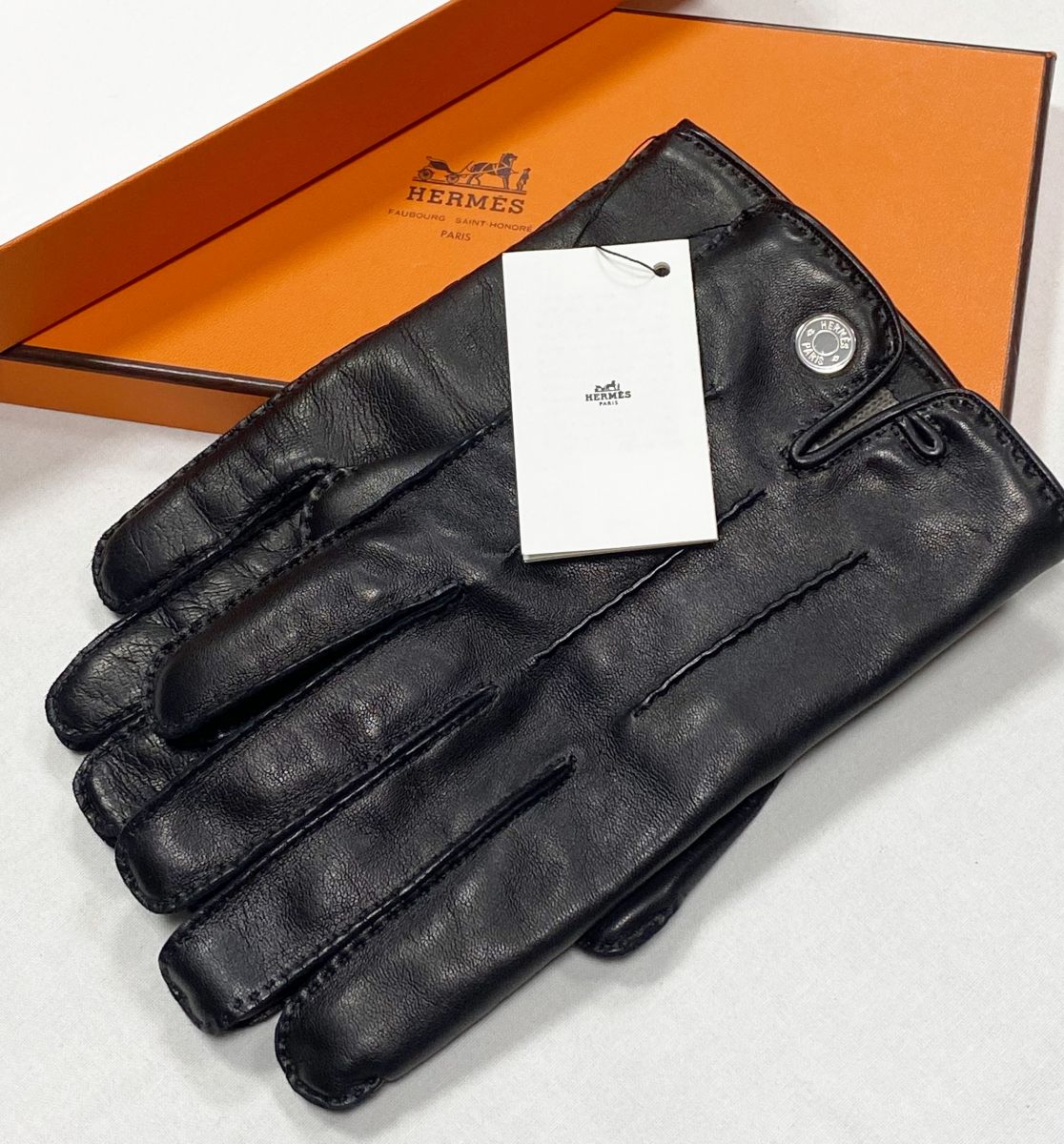 Перчатки/ кожа/ Hermes размер 8 цена 93 930 руб/ в коробке/ с биркой/