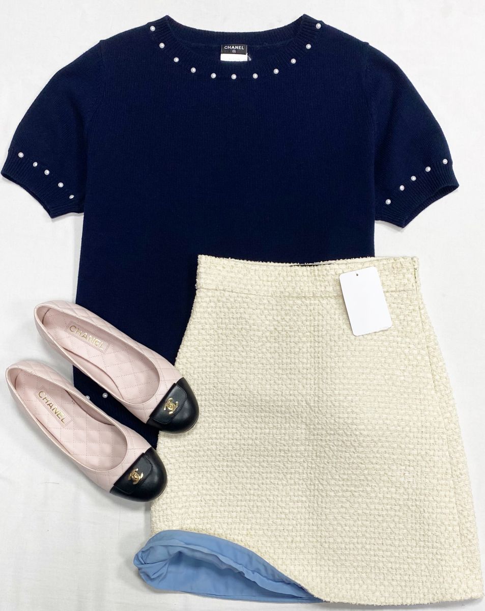 Кофта Chanel размер 42 цена 31 310 руб
Юбка Gucci размер 38 цена 23 483 руб
Балетки Chanel размер 39.5 цена 109 585 руб