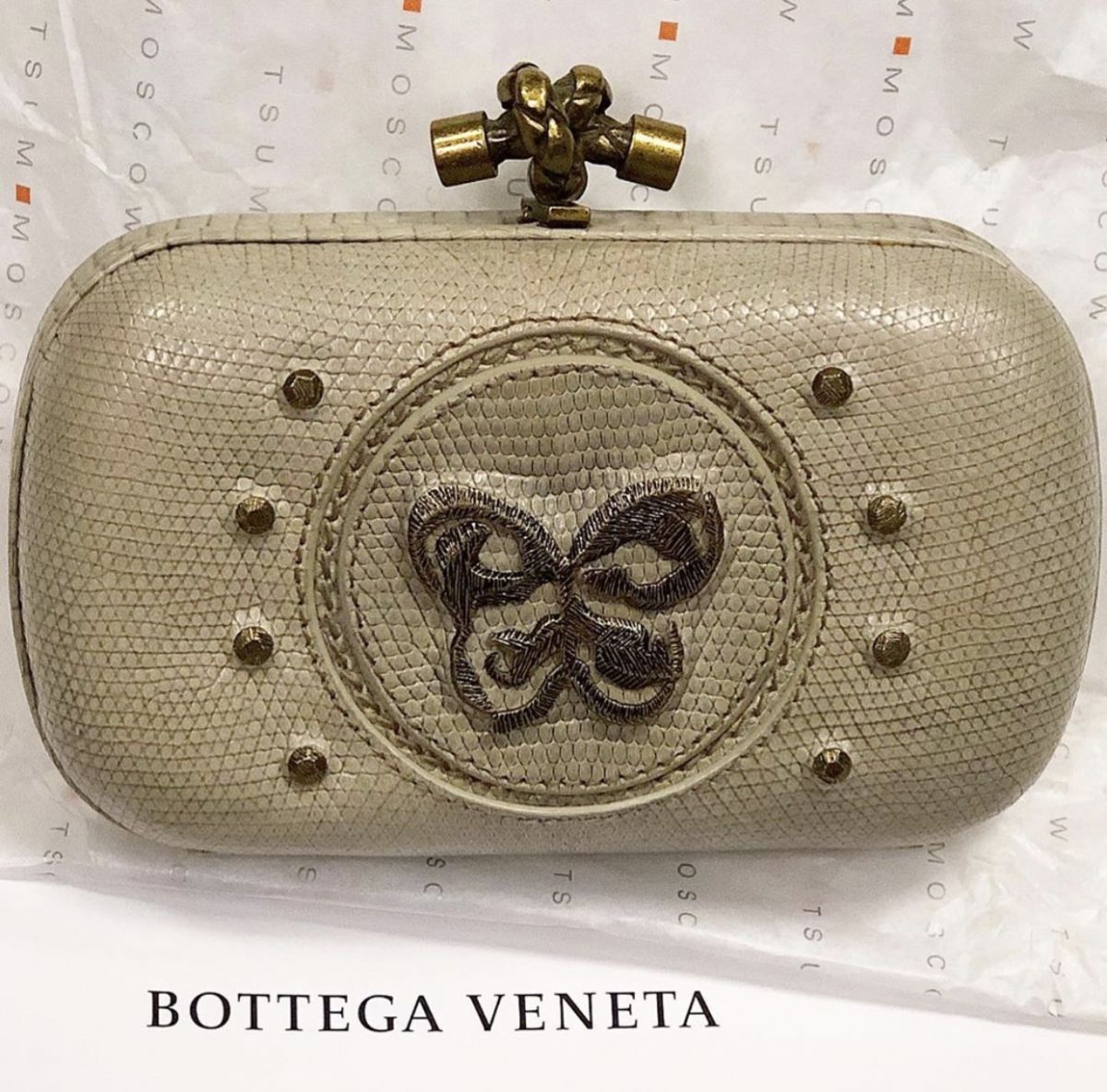 Клатч / кожа рептилии / Bottegaveneta  цена 20 770 руб