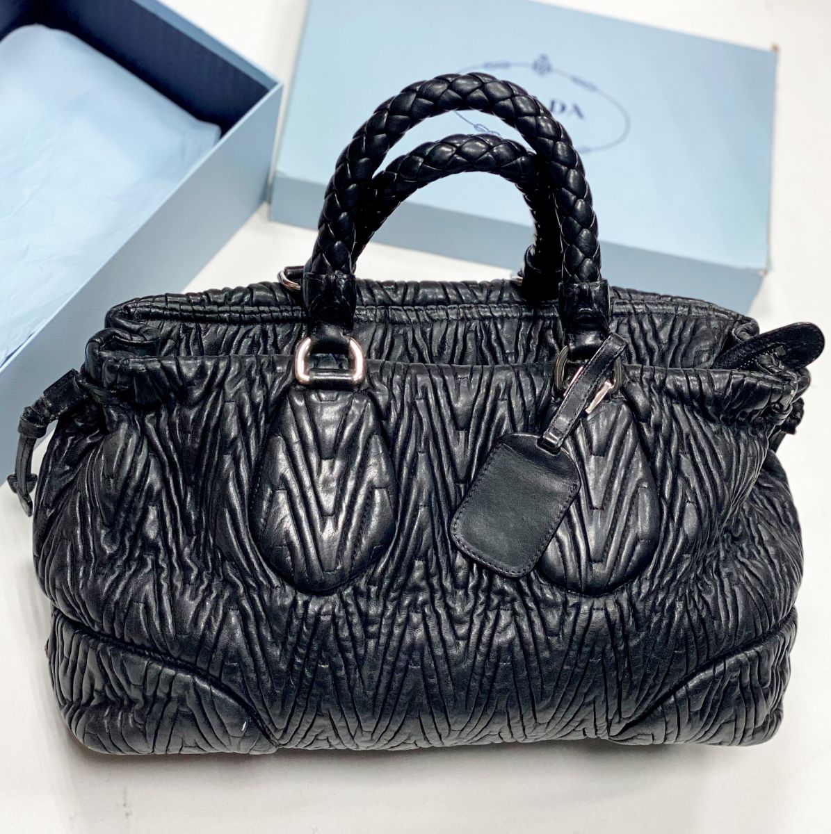 Сумка Prada размер 30/20 цена 31 310 руб