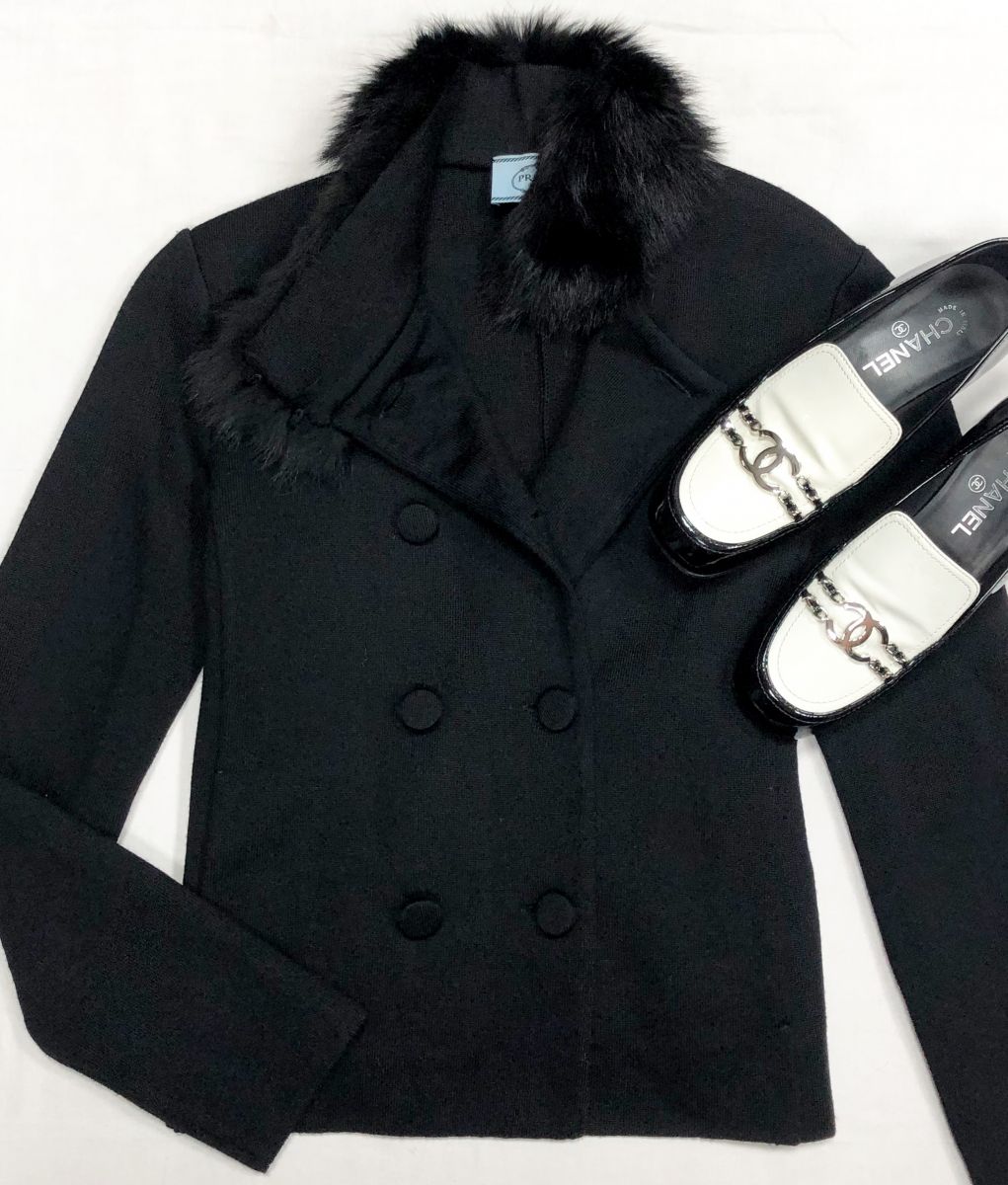 Кардиган Prada размер 38 цена 18 786 руб
Лоферы Chanel размер 39 цена 31 310 руб
