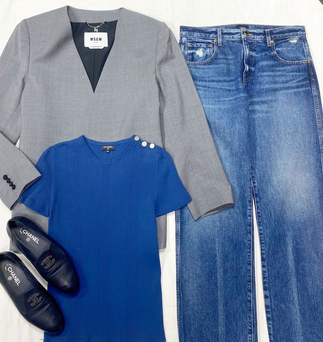 Футболка Chanel размер 34 цена 15 655 руб Жакет MSGM размер 42 цена 9 393 руб Джинсы Khaite размер 28 цена 31 310 руб Лоферы Chanel размер 39.5 цена 62 620 руб