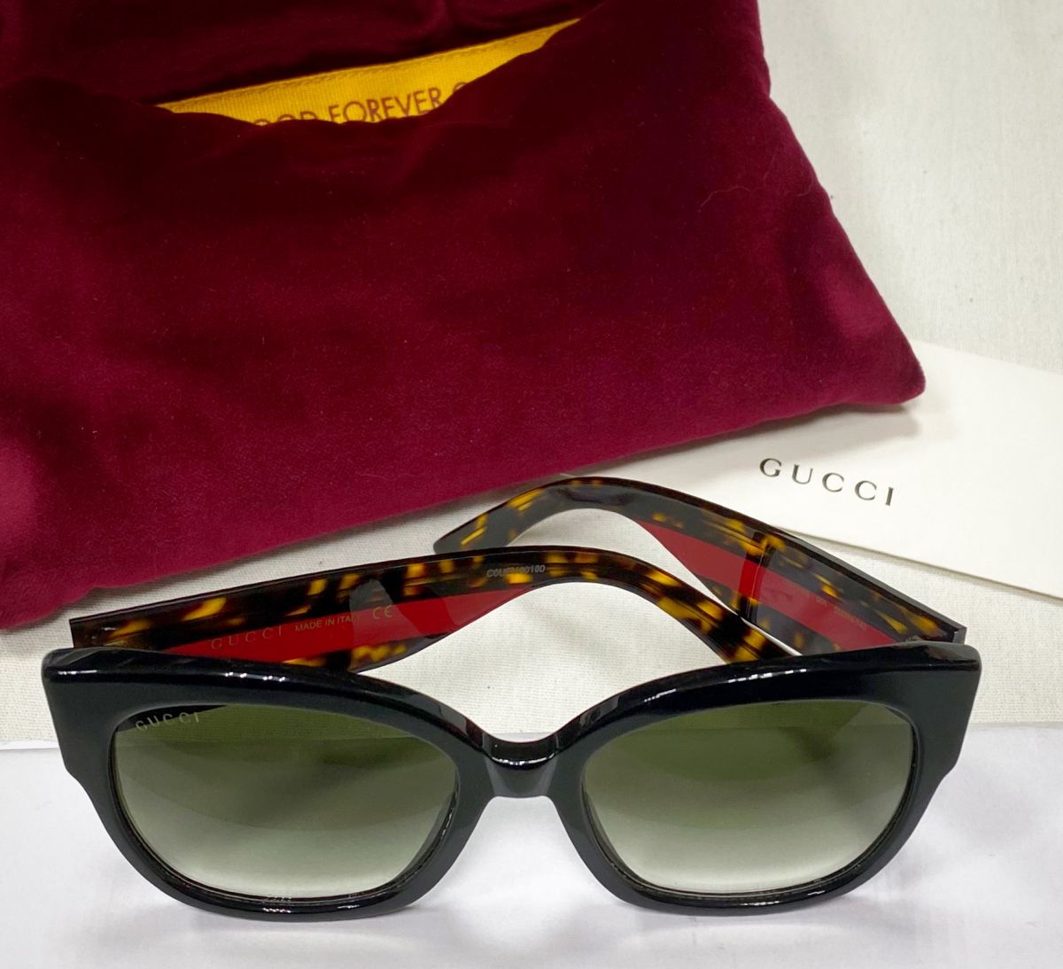 Очки Gucci цена 23 483 руб