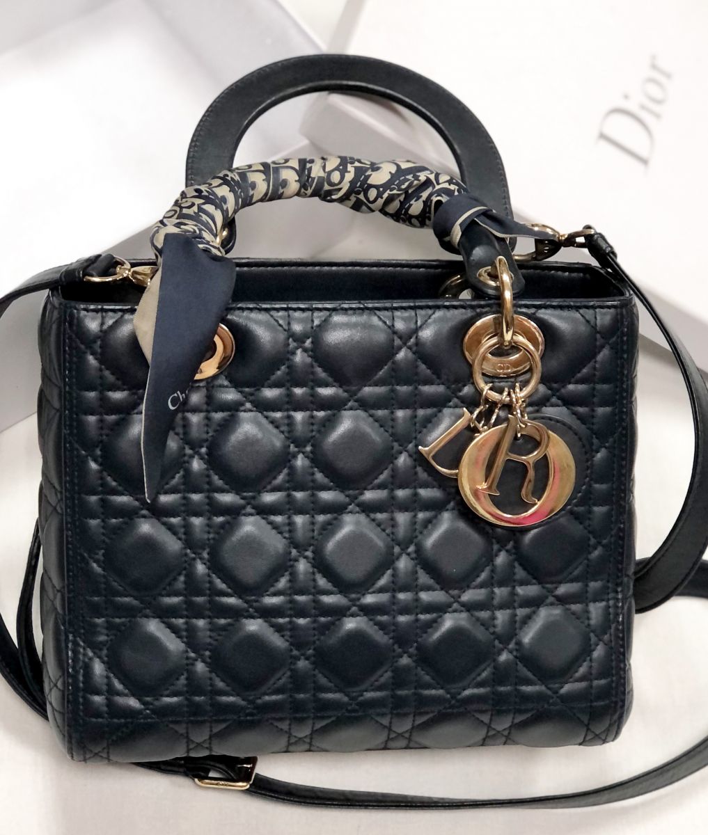 Сумка Christian Dior размер 25/ 20 цена 109 585 руб