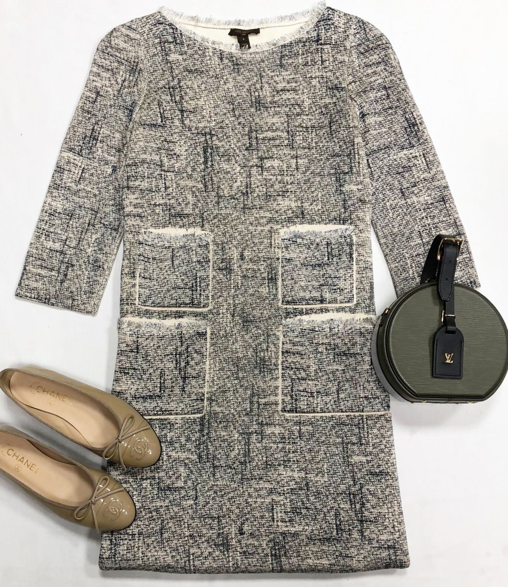 Платье Louis Vuitton размер S цена 23 483 руб
Балетки Chanel размер 36.5 цена 15 655 руб
Сумка Louis Vuitton