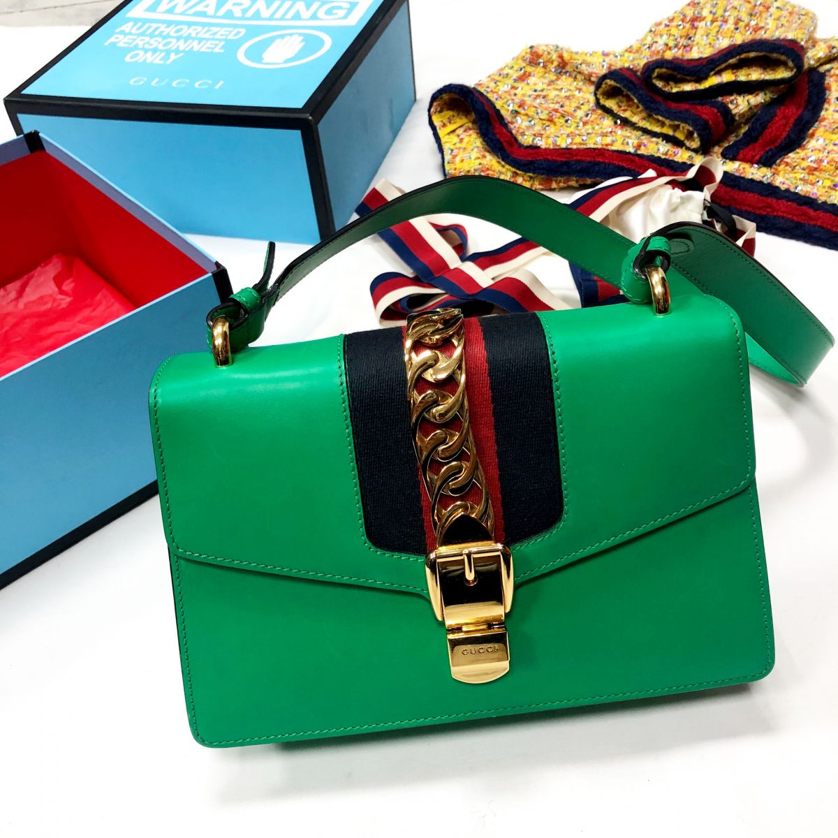 Сумка GUCCI цена 78 275 руб /коробка/упаковка/дополнительный аксессуар/