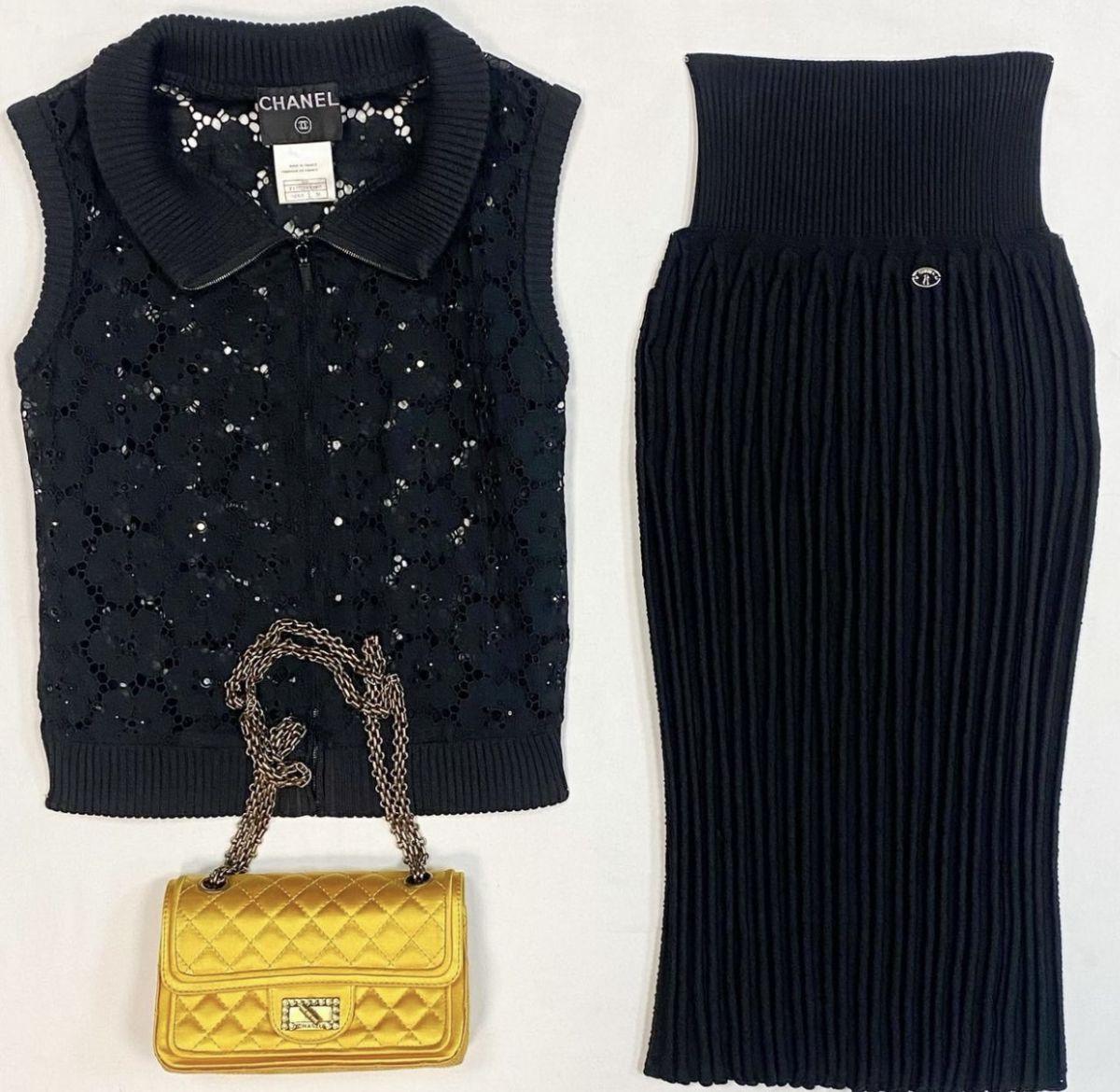 Юбка Chanel размер 36 цена 38 463 рубКофта-Жилет Chanel размер 38 цена 30 770 рубСумка Chanel