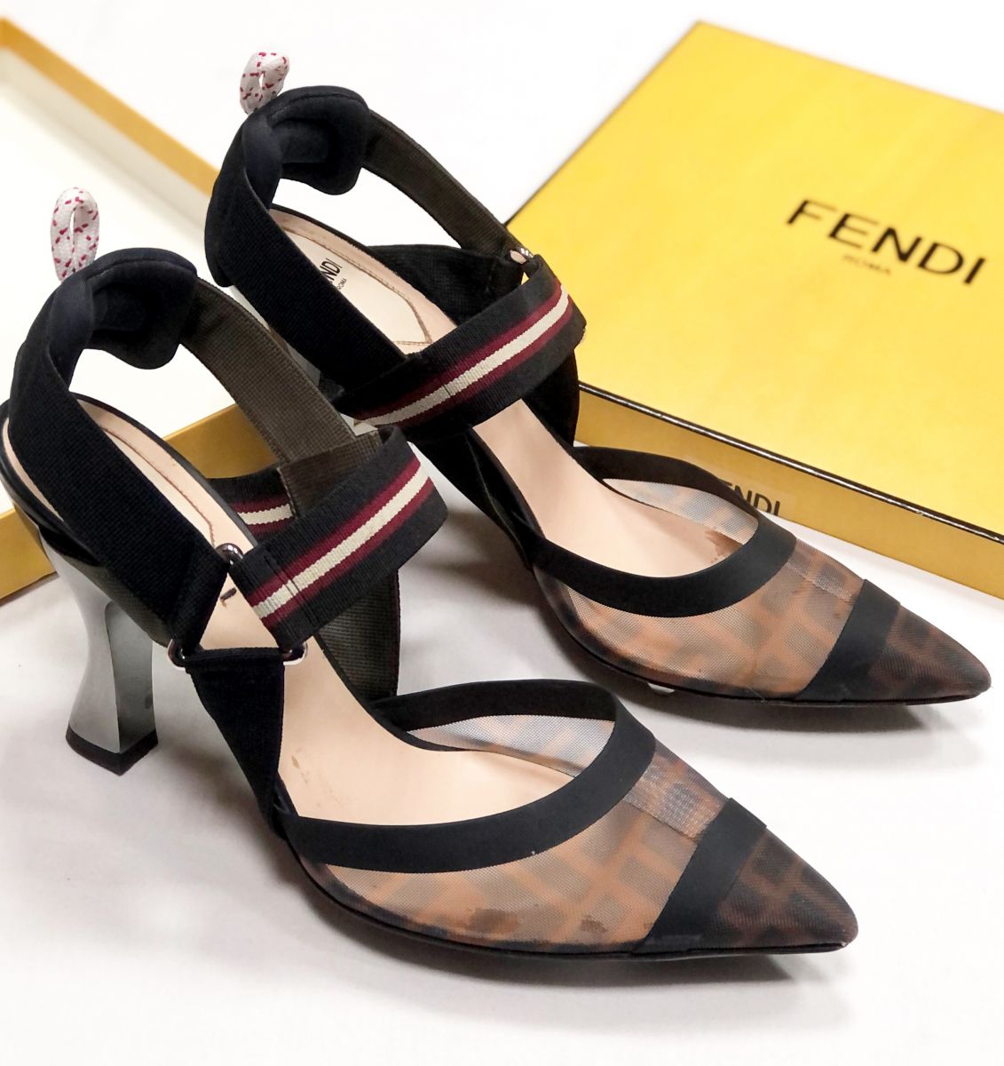 Туфли Fendi размер 39 цена 15 655 руб
