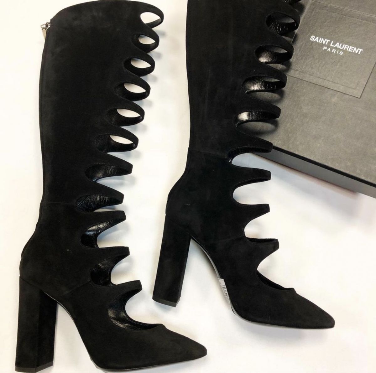 Сапоги Saint Laurent  размер 38.5 цена 23 078 руб