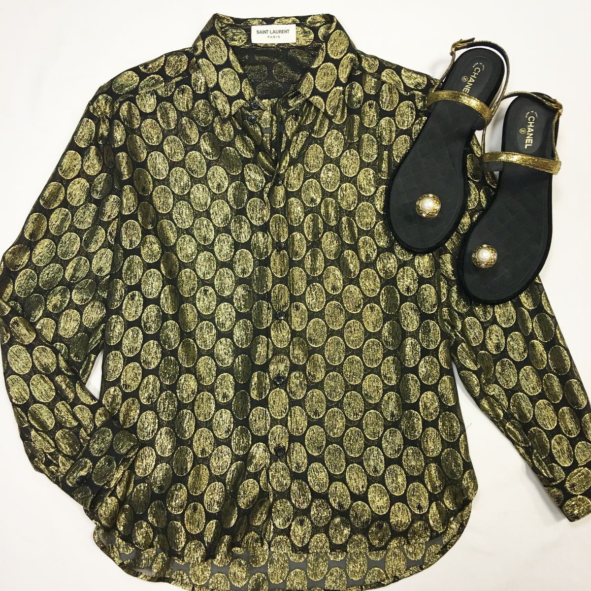 Блузка / люрекс / Saint Laurent  размер 40 цена 10 770 руб Босоножки Chanel  размер 39.5 цена 32 308 руб