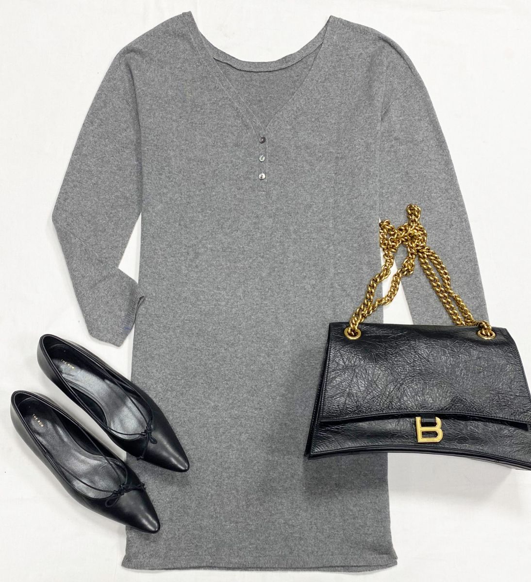 Платье Stefanel размер 42 цена 10 959 руб
Балетки The Row размер 39 цена 39 138 руб
Сумка Balenciaga 